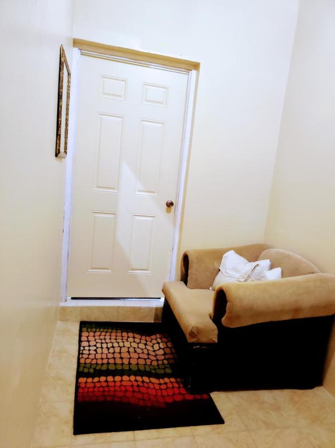 Gables Vacation Rentals With Private Gated Parking Onsite Knockpatrick Buitenkant foto